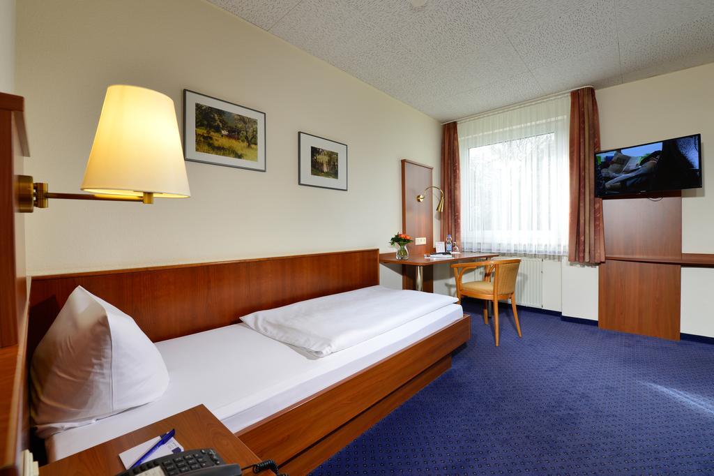 Hotel Haus Kronenthal 3*