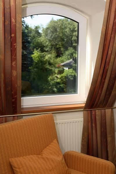 Hotel Haus Kronenthal 3*